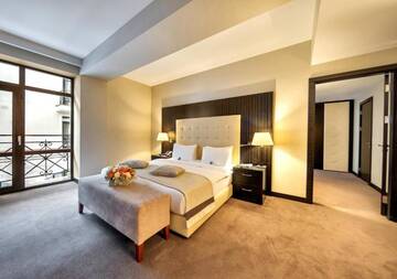 Люкс с 2 кроватями – для некурящих в Отеле Crowne Plaza - Borjomi